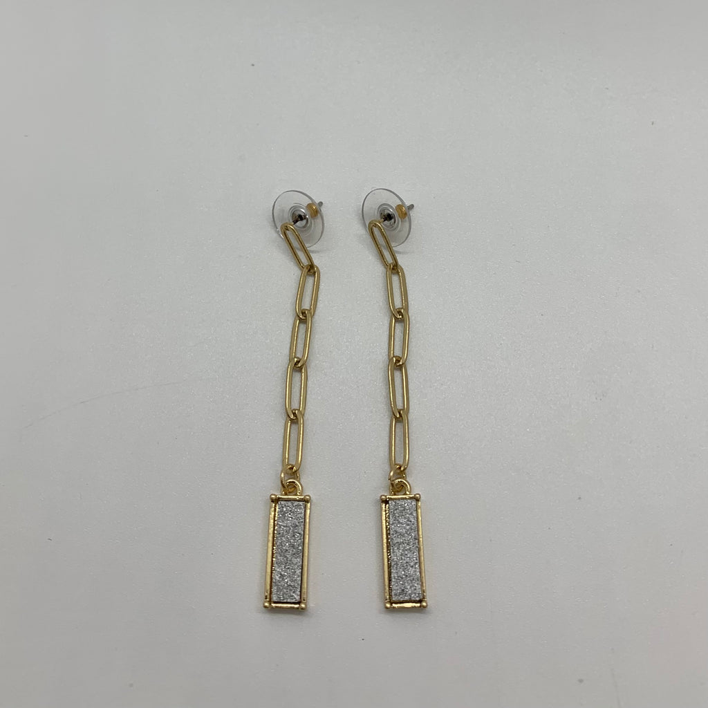 Metal Link Post Earrings